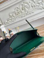 HM 26S KELLY MINI 22MM IN DARK GREEN CROC EMBOSSED CALFSKIN GOLD KELLY BUCKLE - Image 4