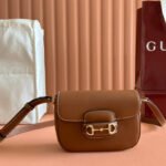SMALL HORSEBIT 1955 SHOULDER BAG 20 IN BROWN SOFT CALFSKIN LIGHT GOLD HARDWARE - Image 10