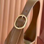 JACKIE SMALL SHOULDER BAG 27 IN TAWNY BROWN CALFSKIN GOLD HARDWARE - Image 9