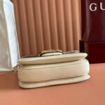 GUCCI 25S HORSEBIT 1955 MINI BAG 26 CM IN LIGHT BEIGE CALFSKIN WITH GOLD HARDWARE - Image 3