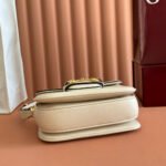 GUCCI 25S HORSEBIT 1955 MINI BAG 20 CM IN LIGHT BEIGE CALFSKIN WITH GOLD HARDWARE - Image 5