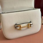 GUCCI 25S HORSEBIT 1955 MINI BAG 20 CM IN LIGHT BEIGE CALFSKIN WITH GOLD HARDWARE - Image 17