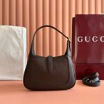 GUCCI 25S JACKIE 1961 SMALL BAG 28 CM IN DARK BROWN LEATHER WITH GOLD HARDWARE - Image 3