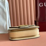 GUCCI 25S HORSEBIT 1955 MINI BAG 35 CM IN LIGHT WARM BEIGE CALFSKIN WITH GOLD HARDWARE - Image 3