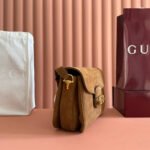 GUCCI 25S HORSEBIT 1955 30 CM IN BROWN SUEDE WITH GOLD HARDWARE - Image 9
