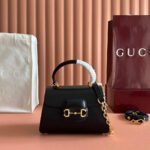 GUCCI 25S HORSEBIT 1955 MEDIUM SHOULDER BAG 22 CM IN BLACK CALFSKIN WITH GOLD HARDWARE