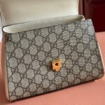 GUCCI 25S HORSEBIT 1955 MEDIUM SHOULDER BAG 22 CM IN BEIGE CANVAS AND CREAM WHITE CALFSKIN WITH GOLD HARDWARE - Image 14