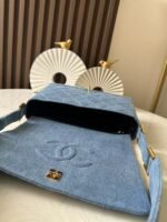 CHANEL 25S SHOULDER BAG 26 IN BLUE DENIM WITH GOLD HARDWARE - Image 16