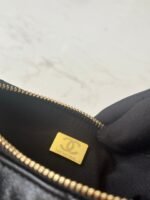 CHANEL 26S HOBO BAG 26 IN BLACK LAMBSKIN - Image 6