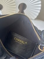CHANEL 26S HOBO BAG 26 IN BLACK LAMBSKIN - Image 7