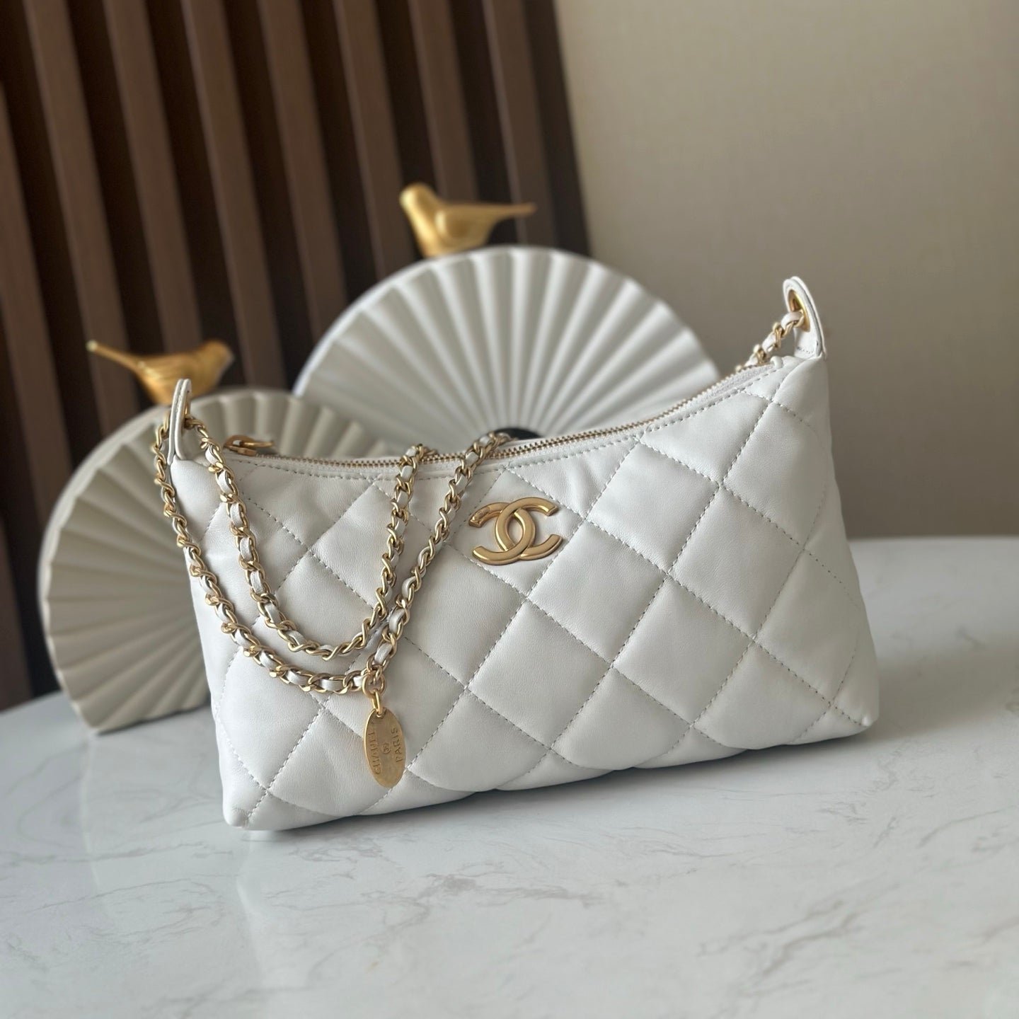 img_a5af95f4_20251021_i1761020753823_5879_0_0_jpg CHANEL 26S HOBO BAG 26 IN WHITE LAMBSKIN - Image 1