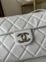 CHANEL 25S SHOULDER BAG 40 IN WHITE CAVIAR WITH SILVER HARDWARE - Image 2