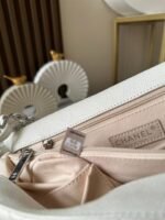 CHANEL 25S SHOULDER BAG 40 IN WHITE CAVIAR WITH SILVER HARDWARE - Image 18