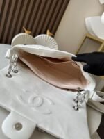 CHANEL 25S SHOULDER BAG 34 IN WHITE CAVIAR WITH SILVER HARDWARE - Image 4