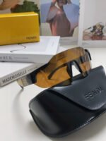 FF SQUARED VISOR FRAME SUNGLASSES 557144 IN ACETATE - Image 24