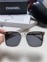 SQUARE SUNGLASSES 632885 IN WHITE ACETATE - Image 12