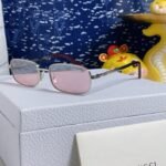 RECTANGULAR FRAME SUNGLASSES GG1457S IN METAL - Image 7