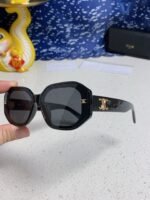 TRIOMPHE SQUARE SUNGLASS 566744 IN BLACK ACETATE - Image 2