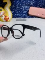 RUNWAY SUNGLASSES 567509 IN BLACK ACETATE BLACK LOGO - Image 3