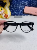 RUNWAY SUNGLASSES 567508 IN BLACK ACETATE GOLD LOGO - Image 4