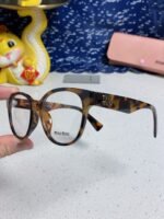 RUNWAY SUNGLASSES 567506 IN HAVANA ACETATE BRONZE LOGO - Image 3