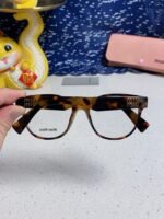 RUNWAY SUNGLASSES 567506 IN HAVANA ACETATE BRONZE LOGO - Image 4