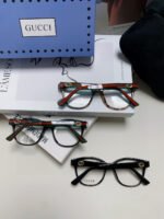 BUTTERFLY FRAME SUNGLASSES 570220 IN ACETATE - Image 13