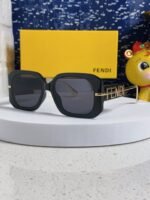 OVERSIZES FF DIAMONDS SQUARE SUNGLASSES 551639 IN ACETATE - Image 15