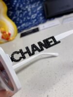 BUTTERFLY SUNGLASSES 641813 IN WHITE ACETATE BLACK METAL LOGO - Image 8
