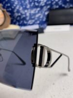 30MONTAIGNE S7U SUNGLASS 578111 IN BLACK METAL GREY LENSES - Image 3