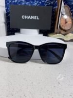 SQUARE SUNGLASSES 3392 IN BLACK ACETATE BLACK LENSES - Image 3