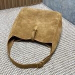 LE 5 À 7 SUPPLE BAG 31 IN PEANUT BROWN SUEDE - Image 15