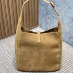 LE 5 À 7 SUPPLE BAG 31 IN PEANUT BROWN SUEDE - Image 8