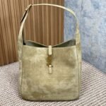 LE 5 À 7 SUPPLE BAG 31 IN KHAKI BROWN SUEDE - Image 10