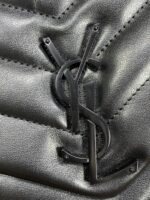 LOULOU SHOULDER BAG 32 IN BLACK QUILTED LAMBSKIN BLACK HARDWARE - Image 5