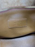 LE 5 À 7 SMALL SUPPLE 22 IN TORTILLA BROWN CALFSKIN GOLD BUCKLE - Image 11