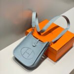 MINI NEO 18 EVELYNE BAG IN NEPAL BLUE GRAINED CALFSKIN - Image 4