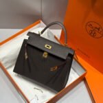 KELLY 25CM IN EBENE EPSOM CALFSKIN GOLD HARDWARE - Image 2