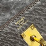 KELLY 25CM IN EBENE EPSOM CALFSKIN GOLD HARDWARE - Image 9