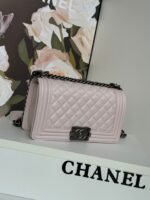 BOY BAG MEDIUM 25 IN PINK NUDE CALFSKIN - Image 6