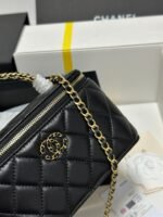 CC 18 CLUTCH BAG IN BLACK CALFSKIN GOLD HARDWARE - Image 16