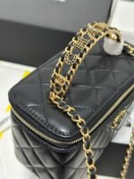 CC 18 CLUTCH BAG IN BLACK CALFSKIN GOLD HARDWARE - Image 8