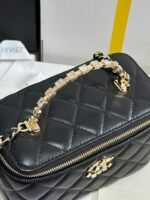 VANITY CASE 18 IN BLACK CALFSKIN GOLD HARDWARE - Image 3