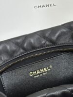 QUILTED HOBO CARGO BAG 31 IN BLACK CALFSKIN GOLD CHAIN - Image 4