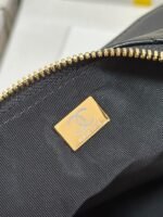 QUILTED HOBO CARGO BAG 31 IN BLACK CALFSKIN GOLD CHAIN - Image 8