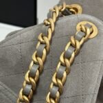 CC 25 HANDBAG 30 IN NATURAL GREY SUEDE GOLD HARDWARE - Image 6