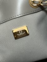 CC 25 HANDBAG 30 IN NATURAL GREY SUEDE GOLD HARDWARE - Image 8