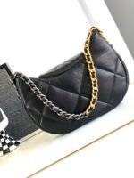 CC LARGE 30 HOBO BAG IN BLACK CALFSKIN MIX METAL HARDWARE - Image 11