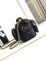 CHANEL 25S CAMERA BAG 23 IN BLACK LAMBSKIN WITH GOLD HARDWARE - Image 2