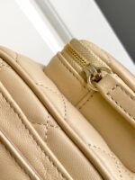 CHANEL 25S CAMERA BAG 23 IN BEIGE LAMBSKIN WITH GOLD HARDWARE - Image 7